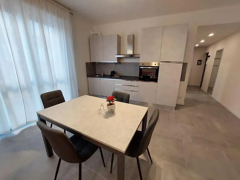 Casa Gerry Bergamo Centro Apartment 0*,  Italy
